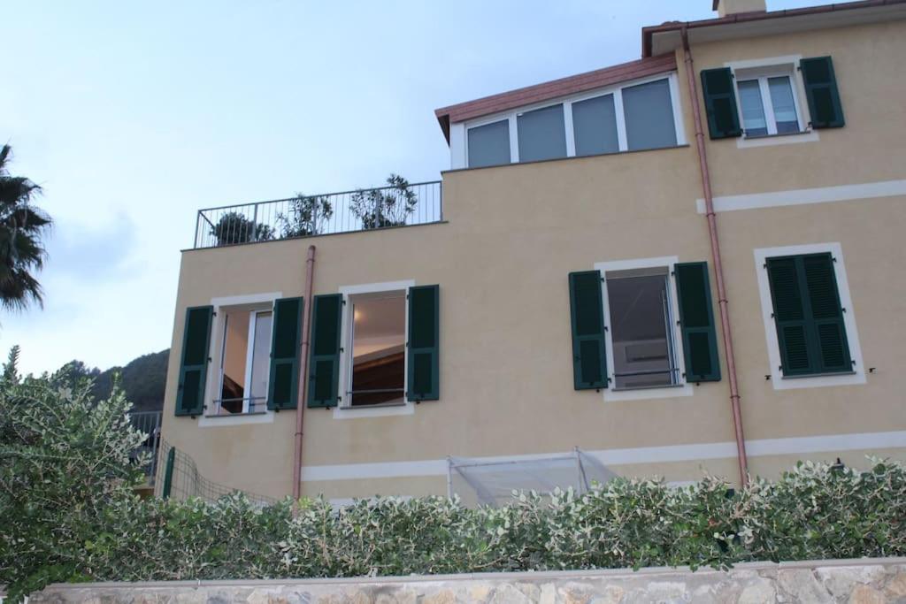 Appartamento Romantico Con Piscina Cervo Exterior photo
