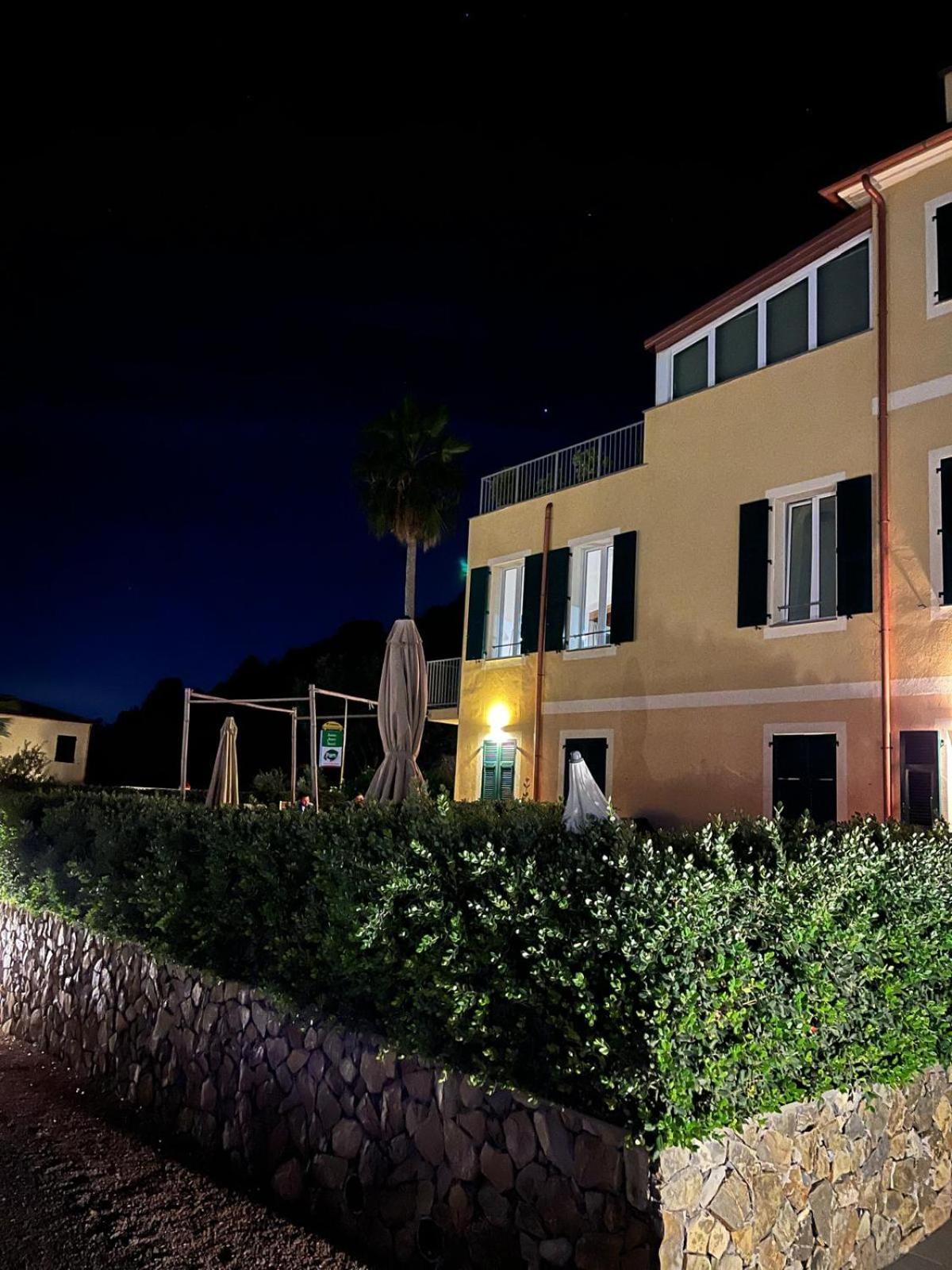 Appartamento Romantico Con Piscina Cervo Exterior photo